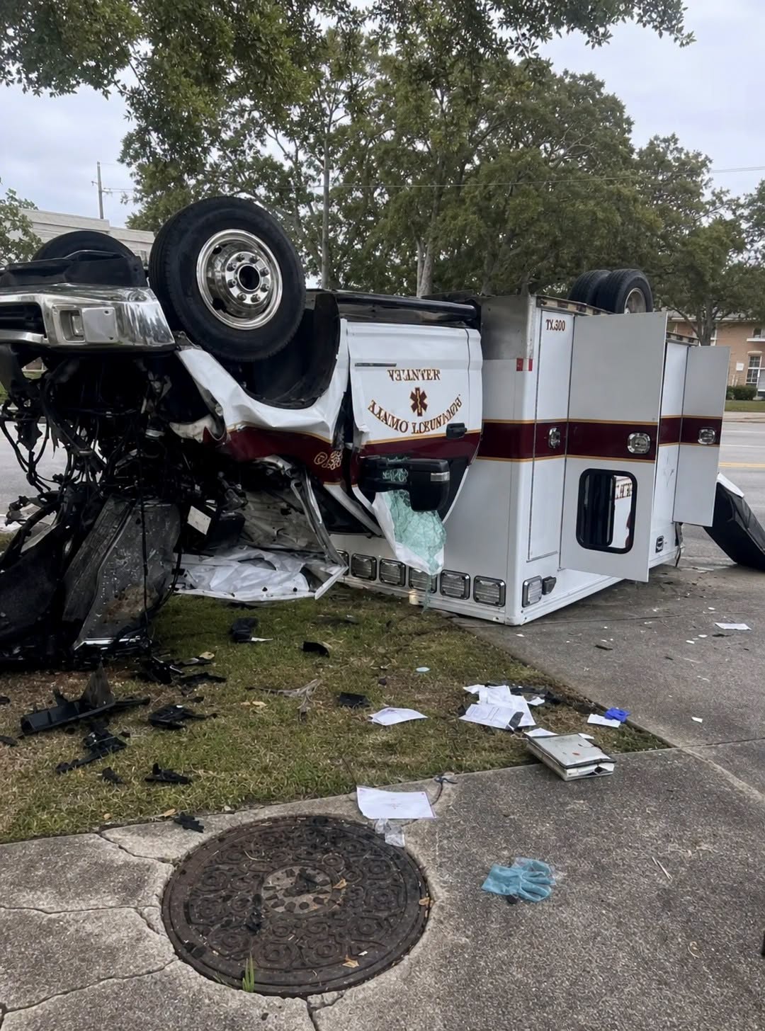 9 hurt, including newborn baby, in ambulance rollover crash…See more