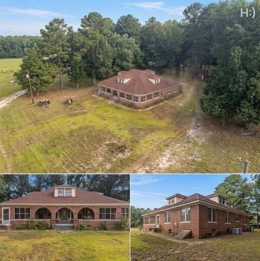 $39,000 3 beds, 3 baths. 2,900 sqft …See more